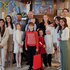 Biskupski vikar preč. mr. Marko Kovač krstio Kristijana Ivana, peto dijete obitelji Terzić 